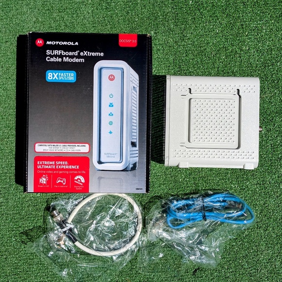 Motorola SURFboard Extreme SB6141 Cable Modem Only NO-Power Cord Tested EUC - Picture 5 of 5